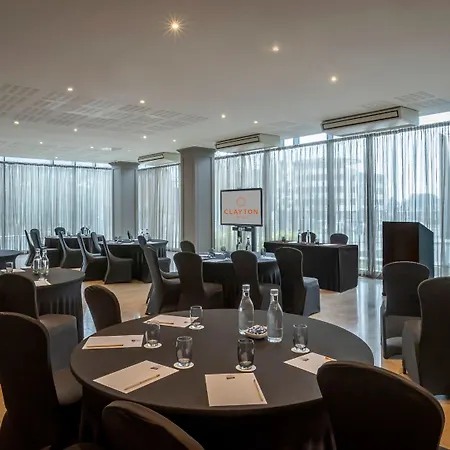 Clayton Hotel 4*