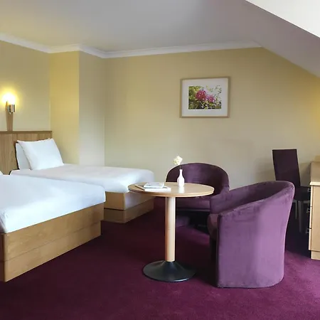 Clayton 4* Leopardstown