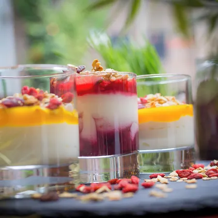 Ξενοδοχείο Clayton 4*