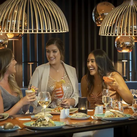 Clayton 4* Leopardstown