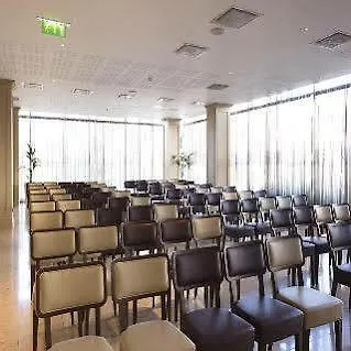 Clayton Hotel