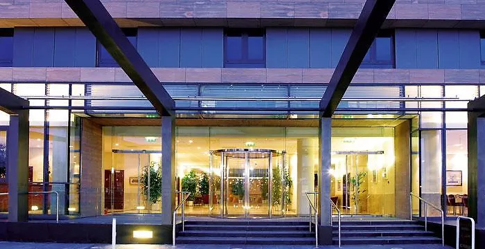 里奥柏马克莱顿酒店 4* 莱奥帕兹敦